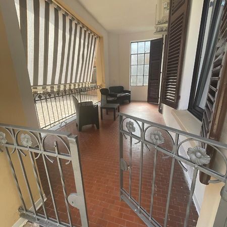 アスティLa Casa Nel Vialeアパートメント エクステリア 写真