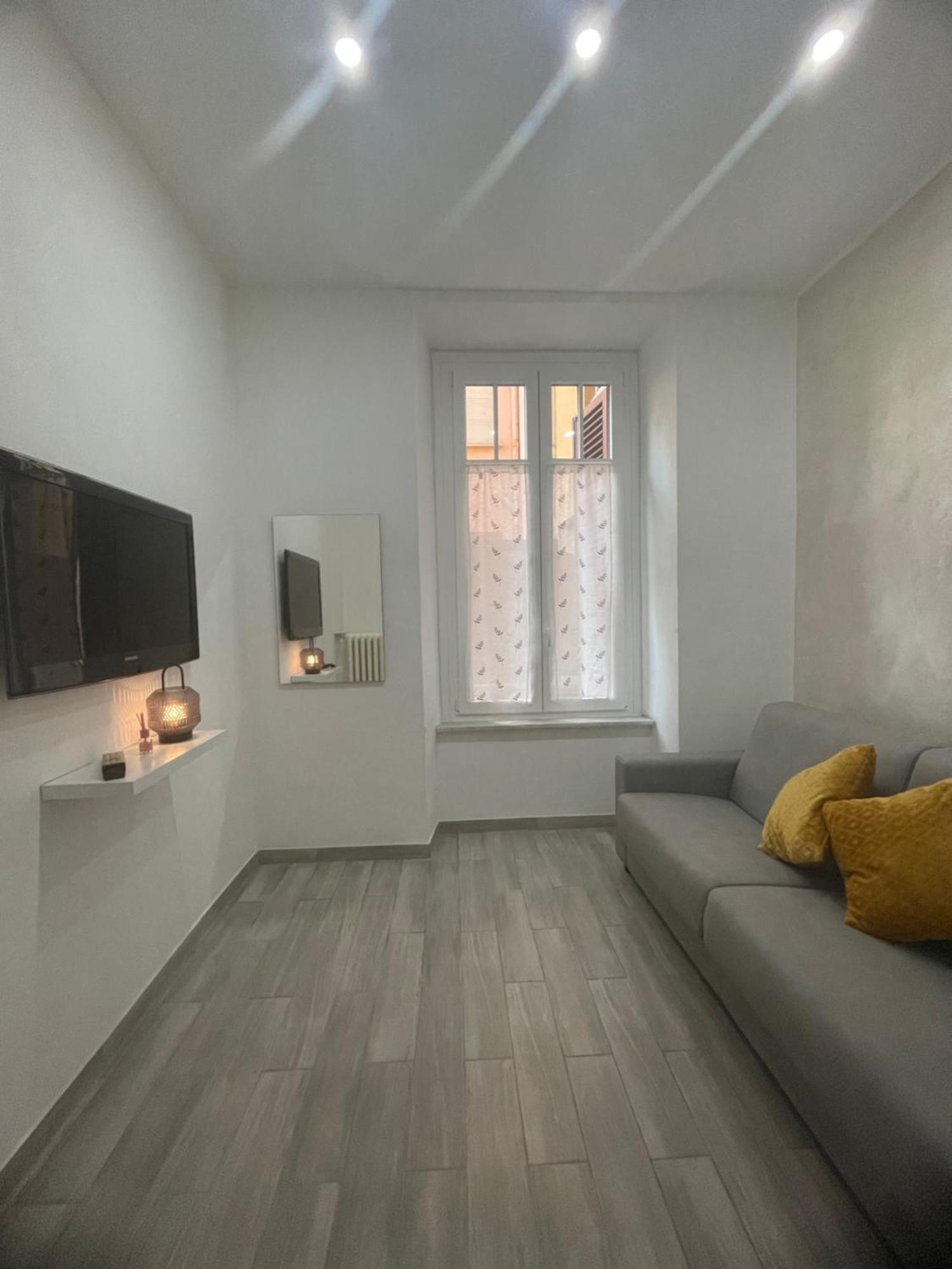 アスティLa Casa Nel Vialeアパートメント エクステリア 写真